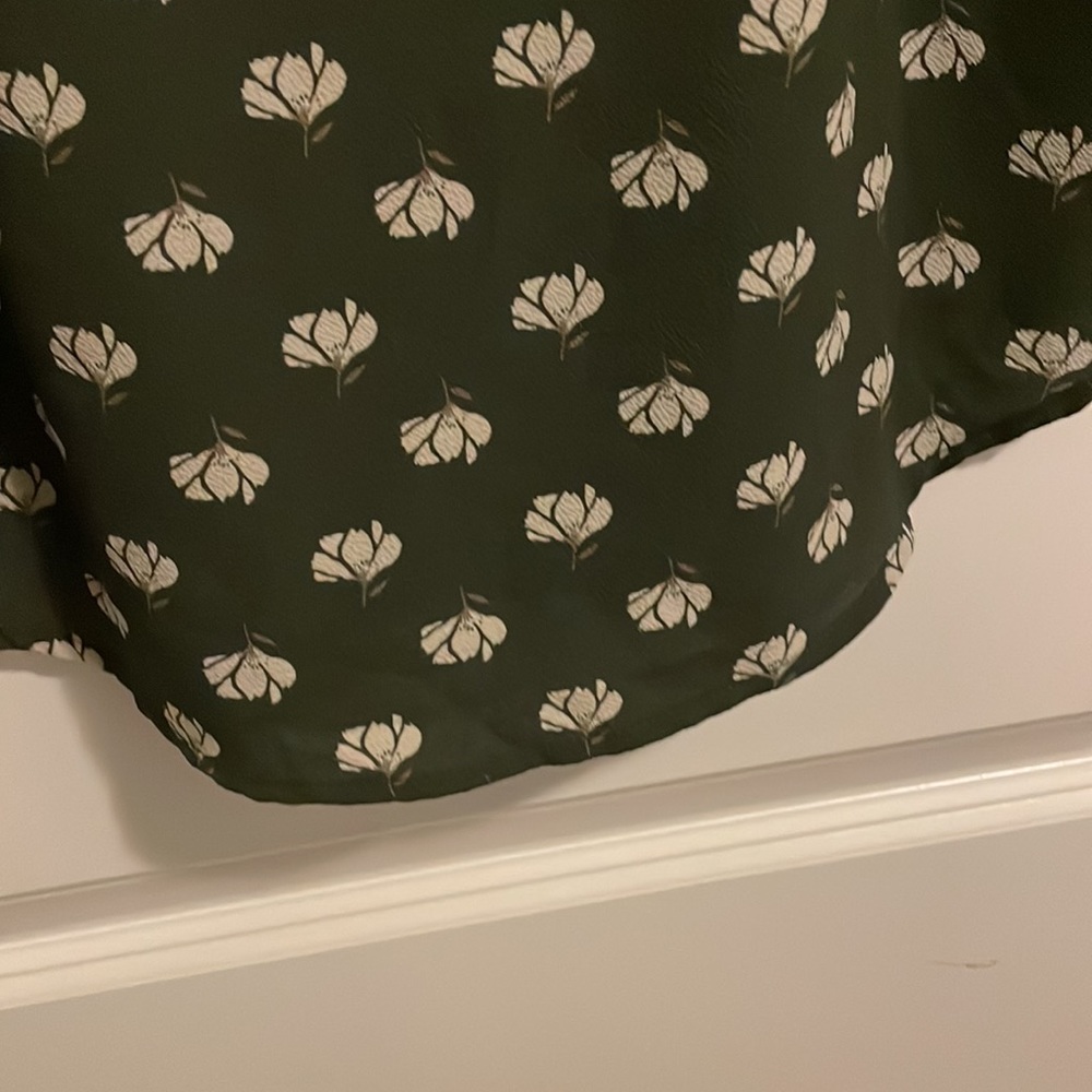 Fun2Fun flower patterned blouse - Picture 7 of 10